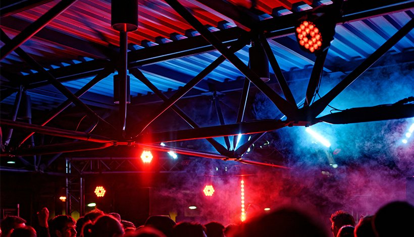 MUXXDJ Led Par Light can be remotely controlled, voice-activated and self-propelled, with an intelligent change system, and the light can follow the rhythm of the music. The color is evenly distributed and can be mixed; there are multiple lighting modes, including gradient, strobe, jump, etc. MUXXDJ are many types of par lights with rich and varied lighting effects, which can meet the lighting and visual effects needs of different occasions.